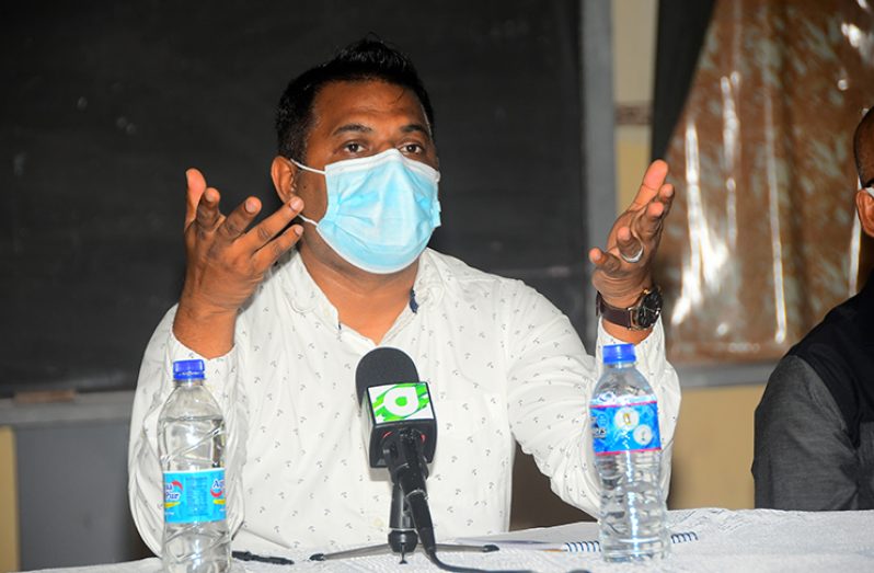 Minister within the Ministry of Public Works, Deodat Indar