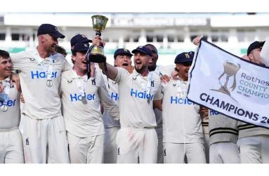Warwickshire won five of their final six County Championship matches of the season to secure the title
