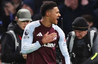 Aston Villa's Ollie Watkins celebrates after equalising against Chelsea at Stamford Bridge