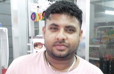 Wazim Khan,  Managing-Director of  LISA’S Supermarket, Diamond/ Grove.