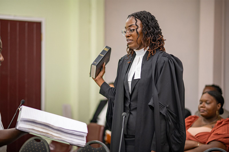 WhatsApp Image 2025-10-29 at 19.21.19_cc8c5099 Newly minted Attorney-at-Law, Lucrecia Gray (Delano Williams photos)