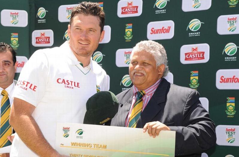 FLASHBACK: Beresford Williams (right) with Graeme Smith after the Cape Town Test against Australia in November 2011. (Gallo Images/Getty Images)