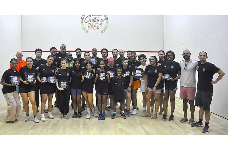 The winners with the sponsor and GSA officials after the presentation on Saturday evening (Sean Devers photo)