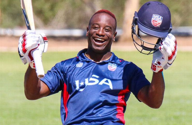 Xavier Marshall grins from ear to ear as he celebrates his century in style. (Peter Della Penna photos)