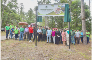 Minister of Natural Resources, Vickram Bharrat, Major General (ret’d) Joe Singh, other members of the Singh family, GFC staff and other officials (Sachin Persaud photo)