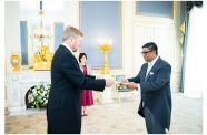 Sasenarine Singh presents his Letters of Credence to His Majesty King Willem-Alexander of the Kingdom of The Netherlands