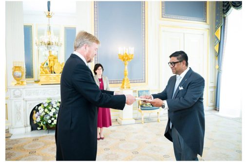 Sasenarine Singh presents his Letters of Credence to His Majesty King Willem-Alexander of the Kingdom of The Netherlands