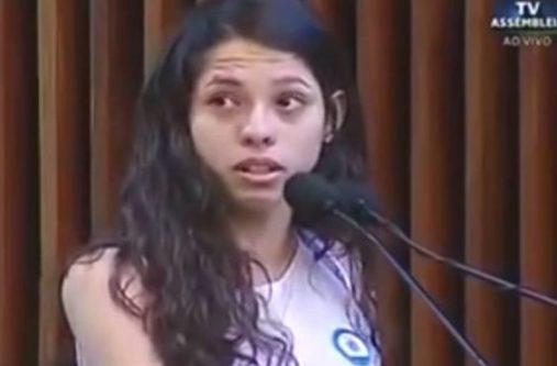 Ana Julia said she had no time to prepare her speech and just talked about some of the topics discussed during the schools' occupation