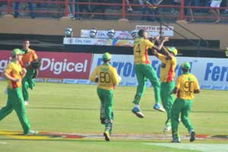 Guyana Amazon Warriors Jimmy Neesham bowls Jamaica Tallawahs' Andre Russell in the final over. (Photo by Adrian Narine)