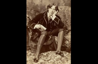 Oscar Wilde (1882 by Napoleon Sarony)