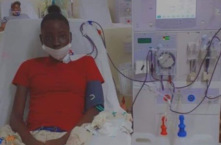17-year-old Jamaicy Broomes during her dialysis treatment