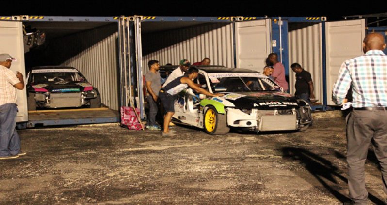 The Evolution of current Group 4 Championship leader Kristian Jeffrey is being unloaded at the Bushy Park Raceway. (Photo compliments of S.E.A.G. Productions)