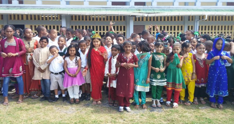 The students of the Rama Krishna Primary School yesterday had a wonderful time when the school hosted its grand annual Diwali celebration. The celebration was organised by the parents and teachers of the school