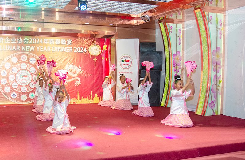 Scenes from the extravagant dinner reception hosted by the Association of Chinese Enterprises in Guyana (Japheth Savory photos)