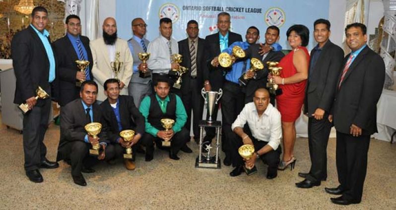 Members of Dant pose with OSCL executives