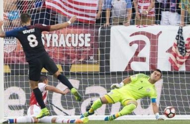 United States midfielder Clint Dempsey (8) scores past Paraguay goalkeeper Justo Villar (1) during the first half of the group play stage of the 2016 Copa America Centenario. at Lincoln Financial Field. Mandatory Credit: Bill Streicher-USA TODAY Sports