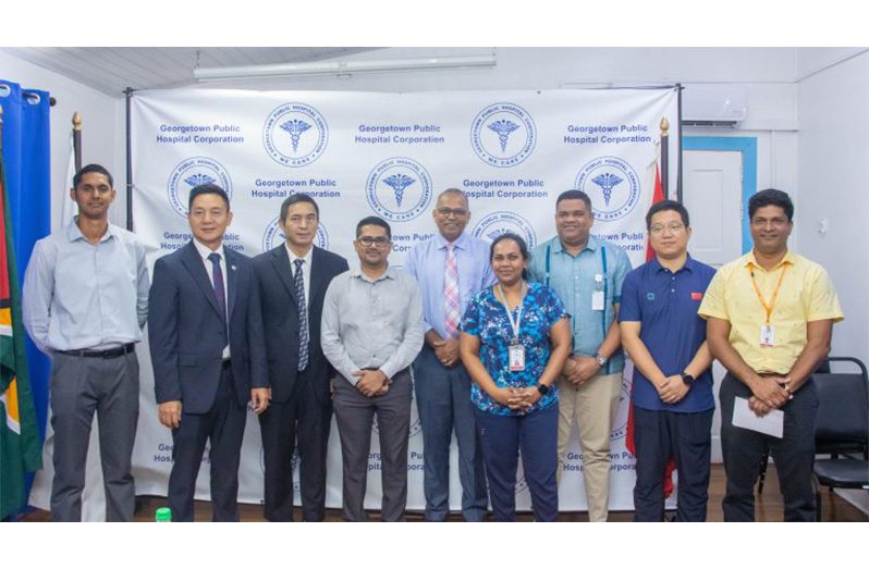 Officials from the Ministry of Health, GPHC, and the Jiangsu Commission of Health, People’s Republic of China, pose for a commemorative photo at the launch of the Health Personnel Training Programme (MoH photo)
