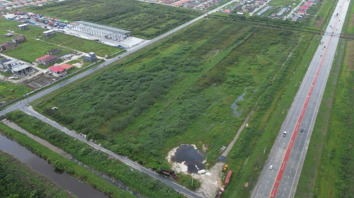 e561c6e1-1841-4a9d-bcfb-3145be8e7afb