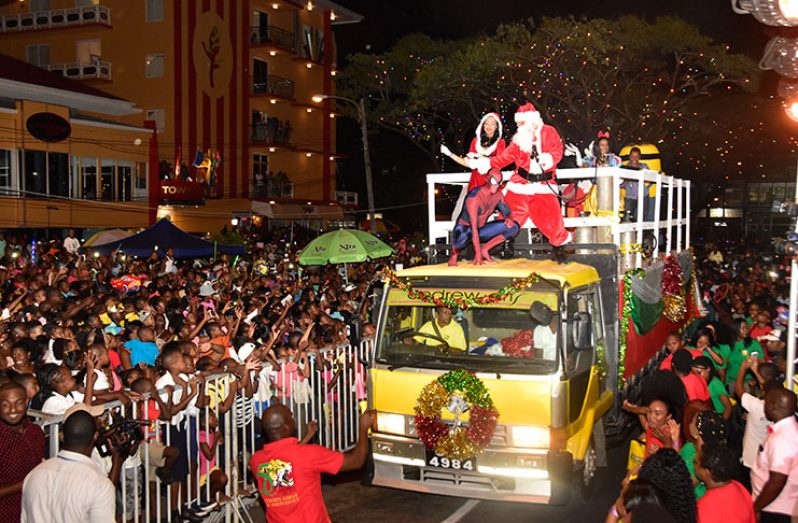 Hundreds lined Main Street on Friday for the annual Courts Christmas light-up (Adrian Narine photo)