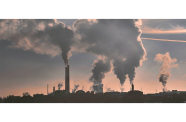 Air pollution from power plants contributes to global warming (Unsplash/Maxim Tolchinskiy)