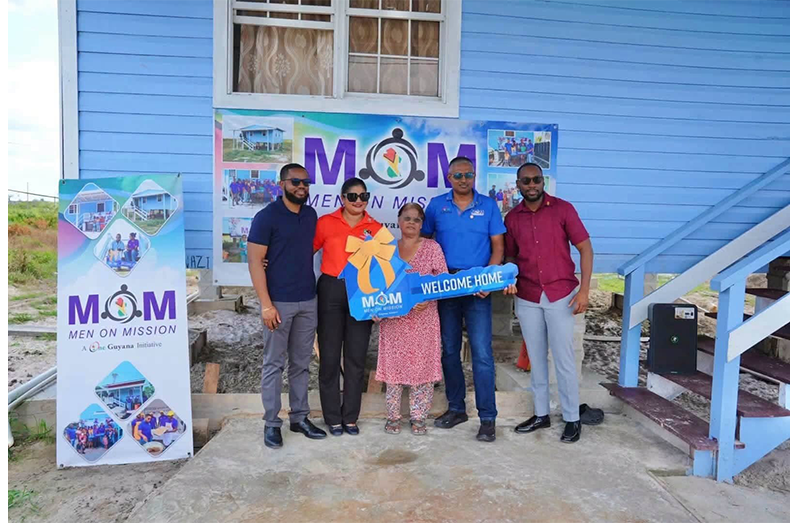 Elderly Great Diamond, East Bank Demerara residents Mr. Nazir and Mrs. Persaud have received a new house through President Dr. Irfaan Ali's Men on a Mission (MOM) initiative. The home was handed over by Minister of Labour and Manpower Planning Keoma Griffith and MOM members. The initiative continues to support vulnerable persons, including the elderly, single parents, people living with disabilities, and families affected by disasters (Photos: Vice-President Bharrat Jagdeo/Facebook)