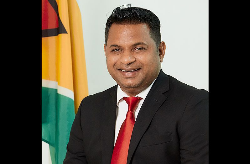 Minister within the Ministry of Public Works, Deodat Indar