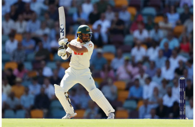 Jake Weatherald made a flying start•Dec 05, 2025•Darrian Traynor/AFP/Getty Images