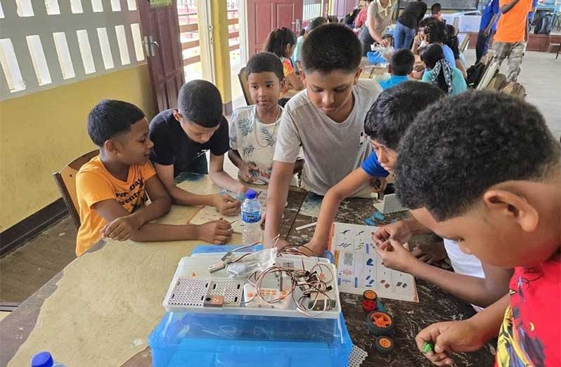 The training exposes participants to the fundamentals of robotics and programming using Scratch, a beginner-friendly platform developed for introducing young learners to coding concepts.