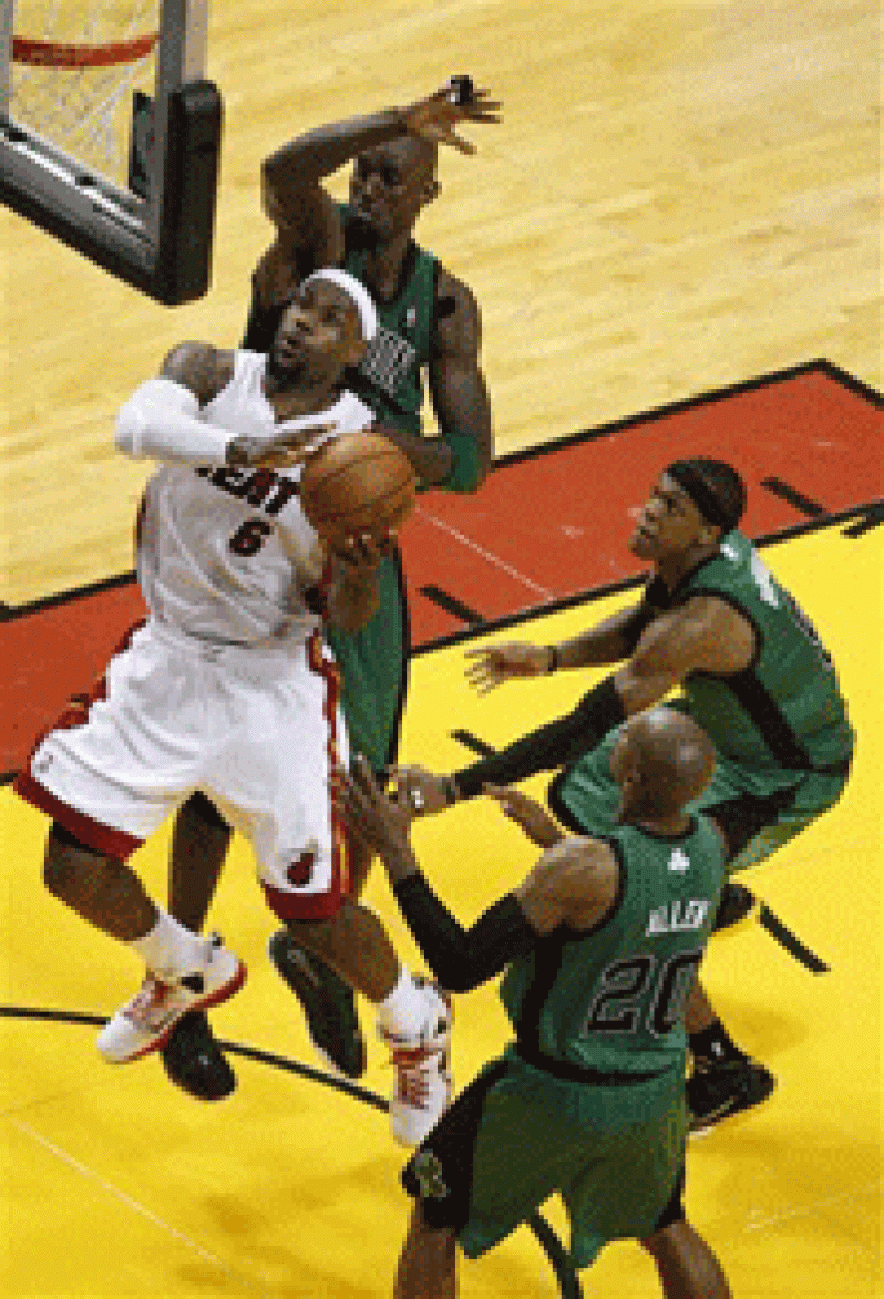 lebron-drives
