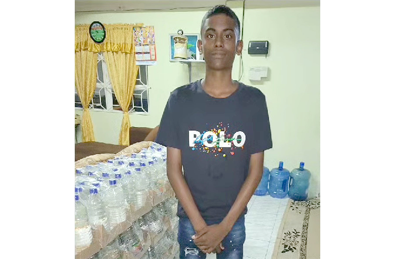 mahes 15-year-old Navindra Mahes