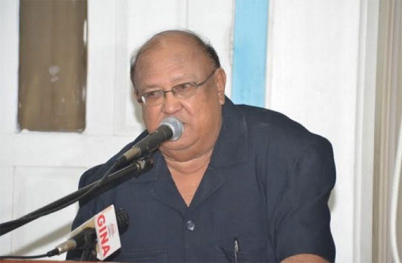 Dr. Max Hanoman