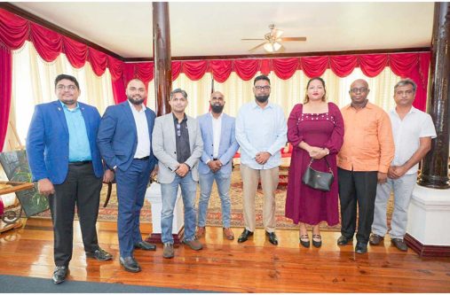 President Ali and the newly-elected Executive Management Committee of the Essequibo Islands–West Demerara Chamber of Commerce and Industry (R3CCI) following Thursday’s meeting (R3CCI photo)