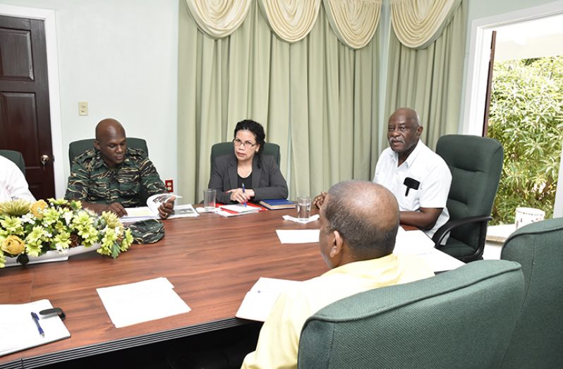 Minister of Citizenship, Winston Felix meeting with committee members