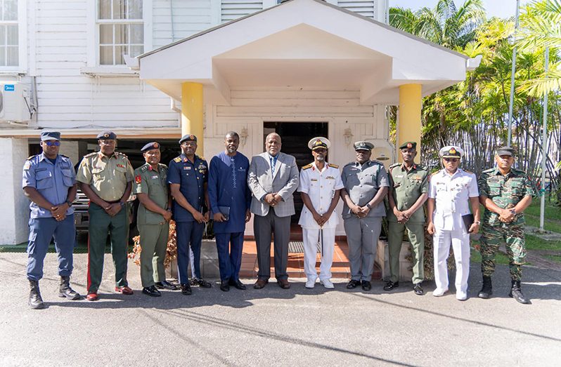 Prime Minister, Brigadier (Ret'd) Mark Phillips and a delegation of senior military ranks from the National Defence College