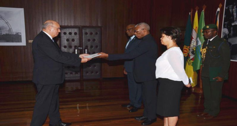 Ambassador Mario Lopez Chavarri presents his Letters of Credence to President David Granger in the presence of Minister of State Mr. Joseph Harmon and Director-General in the Ministry of Foreign Affairs, Ambassador Audrey Waddell