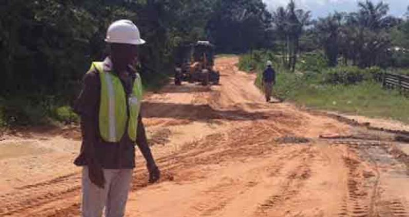 Works ongoing on the Bartica/Issano Road