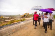 President Dr Irfaan Ali on Monday had a bird’s eye view of 
the transformative housing development taking place in new 
housing schemes on the East Bank of Demerara where over 
7,000 new house lots are being developed (OP photos)