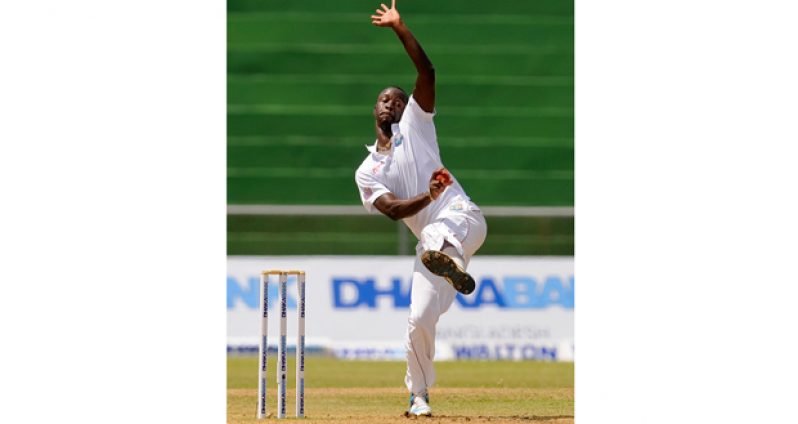 Kemar Roach finishes with four wickets in the second innings.