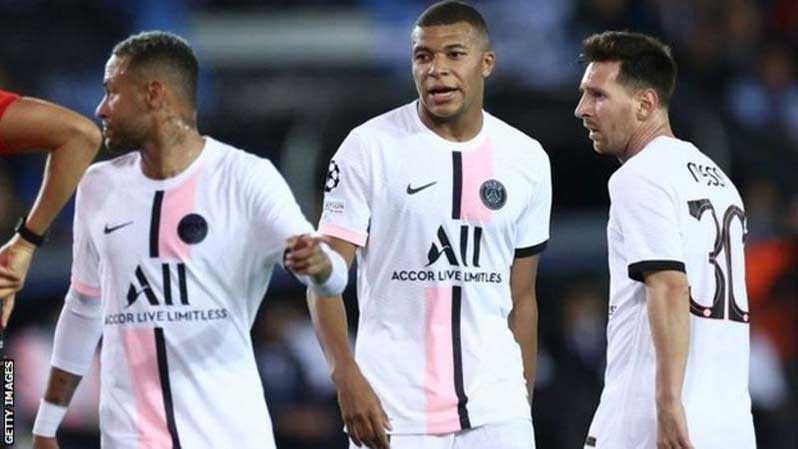 Neymar, Mbappe and Messi started a game together for the first time