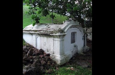 “A white church-like tomb, a masterly architectural piece of the Colonial era”