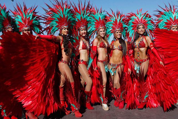 trinidad-carnival_2480135k