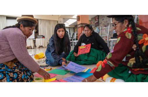 Women attend a workshop in Peru focused on promoting peace at a community level (United Nations photo)