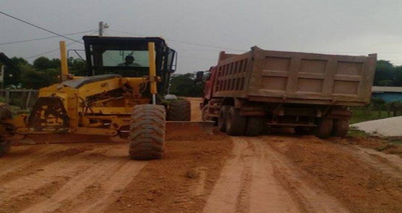RUSAL has commenced repairing the main access road in Kwakwani, which has been in a state of disrepair