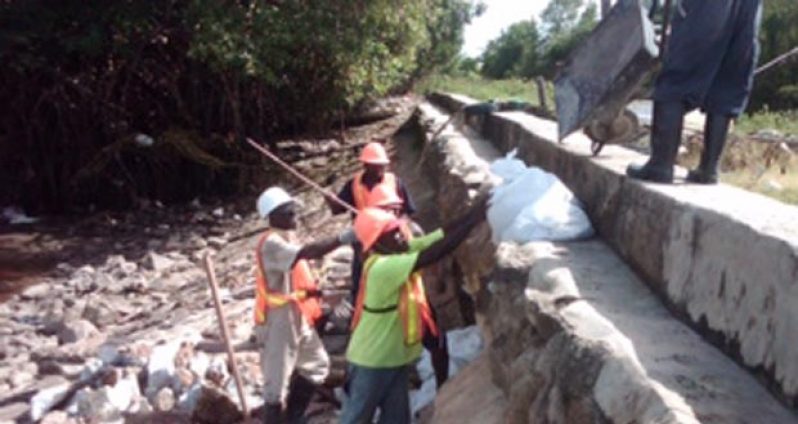 Works under way on river defences at Mosquito Hall/Lancaster.