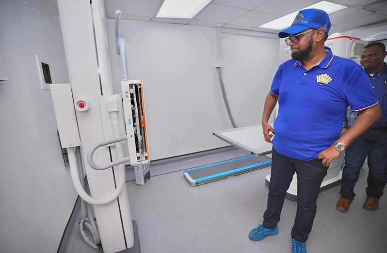 President, Dr. Irfaan Ali inspecting the state-of-the-art Digital X-ray System at the Linden Hospital Complex (Office of the President photos)