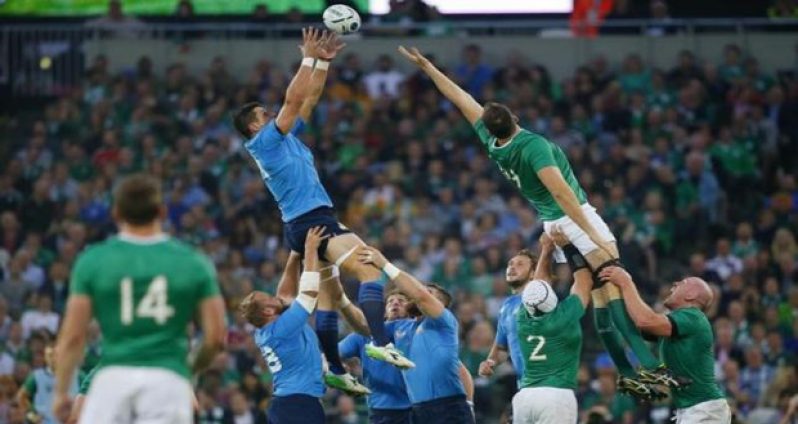 Italy's Alessandro Zanni wins a lineout. (Reuters/Eddie Keogh)