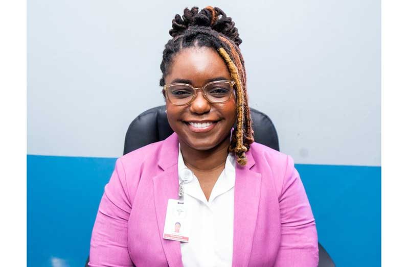 Dr Kelecia Niles